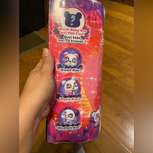 Peek-A-Roo Panda-Roo and Baby - Picture 3 of 4